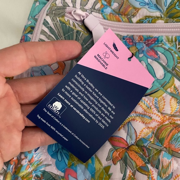 *SOLD* NWT Vera Bradley backpack - Picture 5 of 11